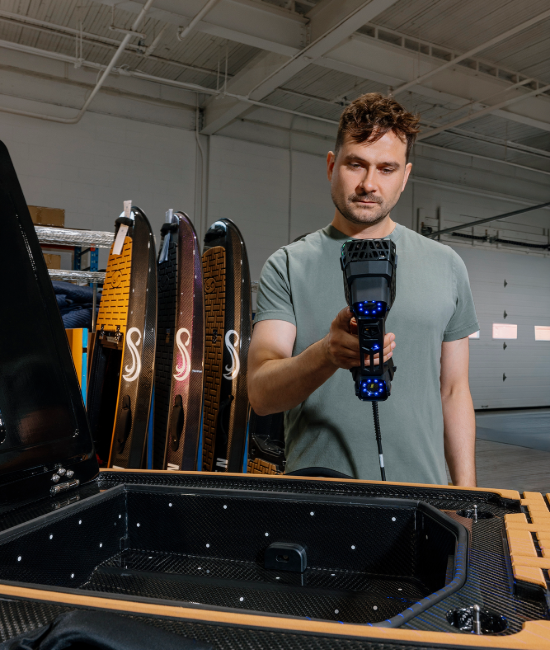 tech-scanning-carbon-fiber-case